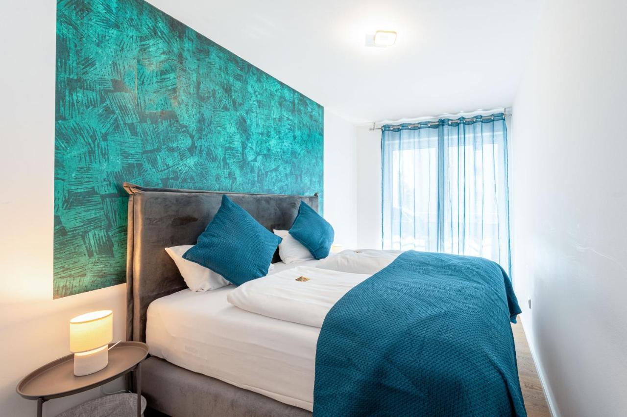 Appartement Lit Living: Luxus - Box Spring - Parking - Terrace à Ludwigshafen Chambre photo
