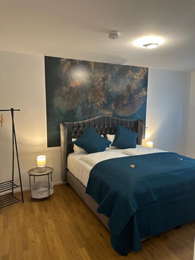 Appartement Lit Living: Luxus - Box Spring - Parking - Terrace à Ludwigshafen Chambre photo
